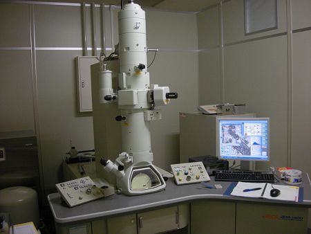 透過型電子顕微鏡　JEM-1400 （日本電子株式会社）